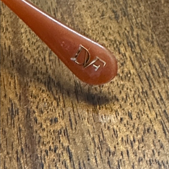 Diane Von Furstenberg Women's Sunglasses in Rich Brown - Picture 5 of 8